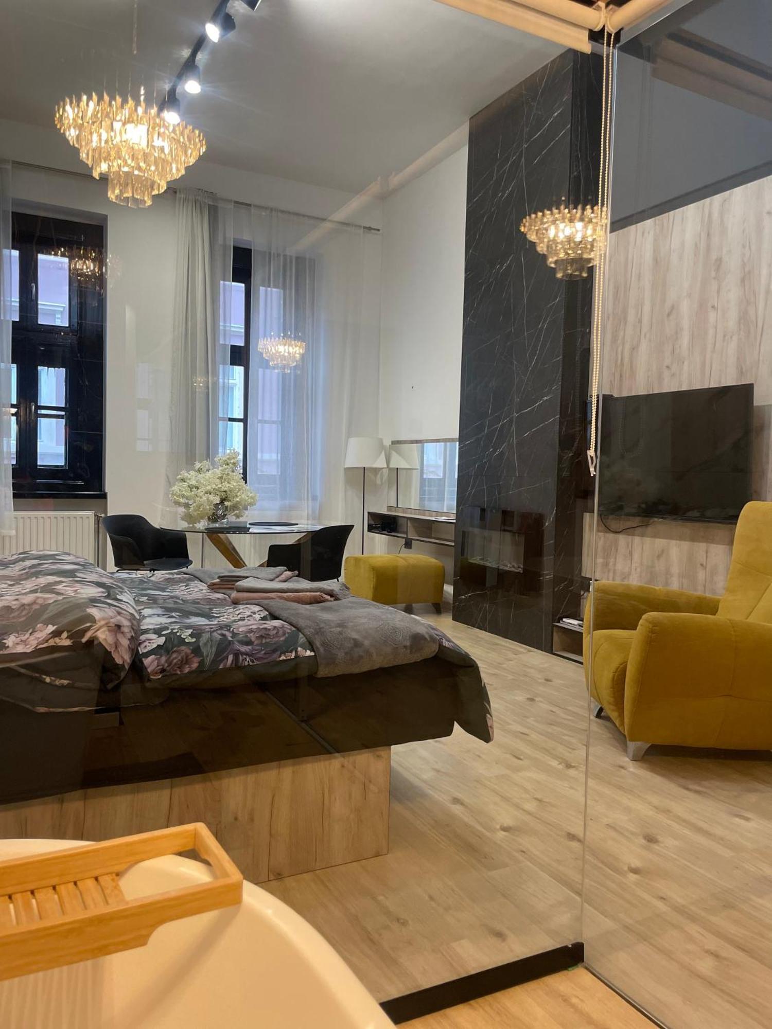 Lux Dabich 1 Apartman Újvidék Kültér fotó